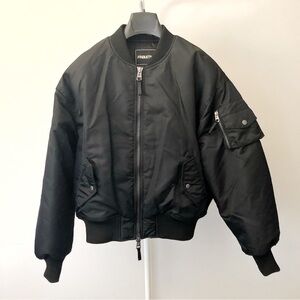 Fabletics Bomber Winter Coat Black Lightweight Oversized Short Puffer Jacket.